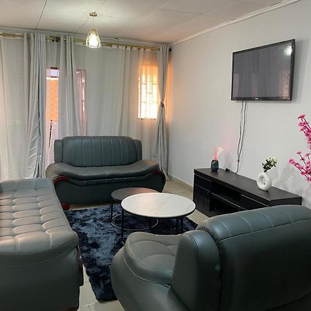 הוילה Yaoundé Ecolinkshouse מראה חיצוני תמונה
