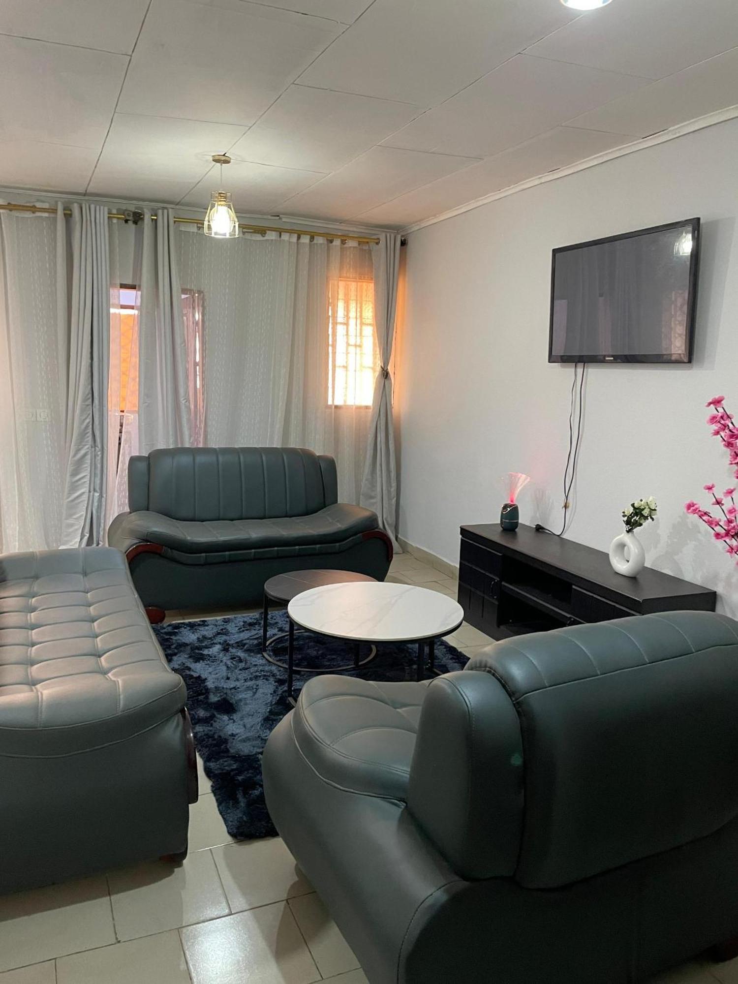 הוילה Yaoundé Ecolinkshouse מראה חיצוני תמונה